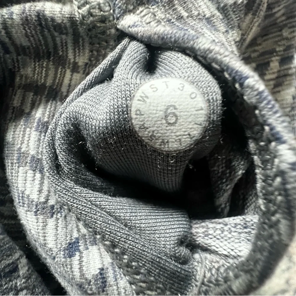 Lululemon Wunder Under High Rise Leggings in Gray EUC 6